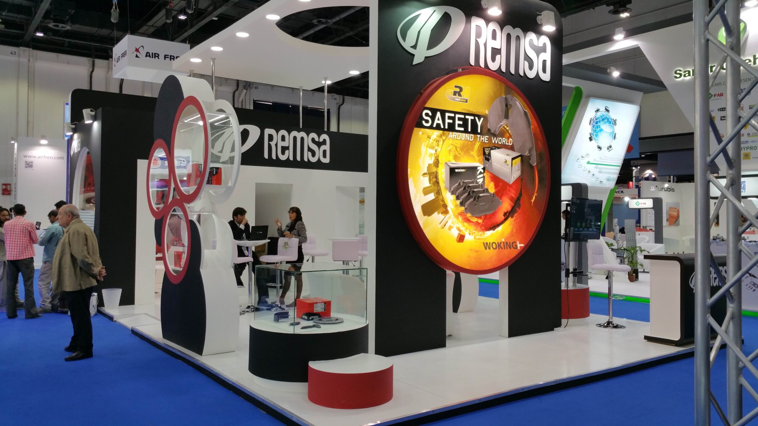 stand con circulos_3_11zon